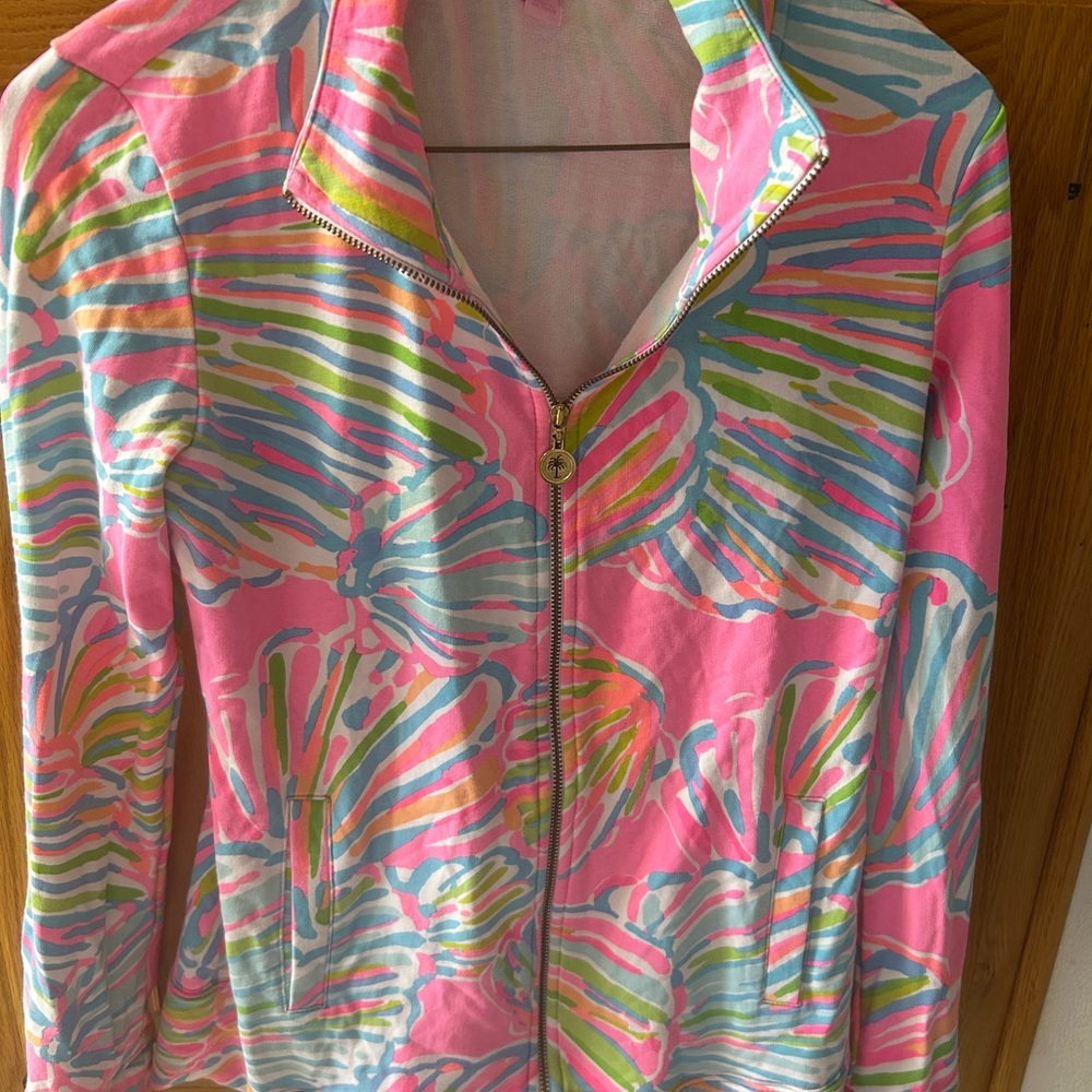 Lilly Pulitzer popover. Pink shellabrate. Size xsmall.